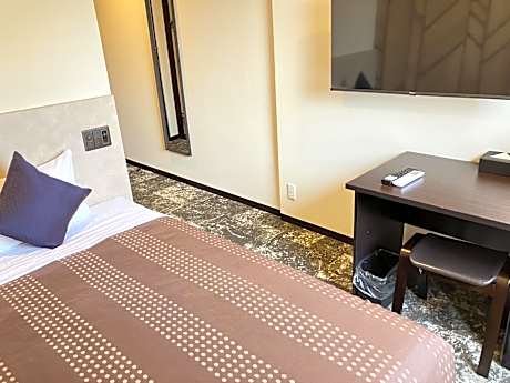 Double Room with Small Double Bed - Non-Smoking