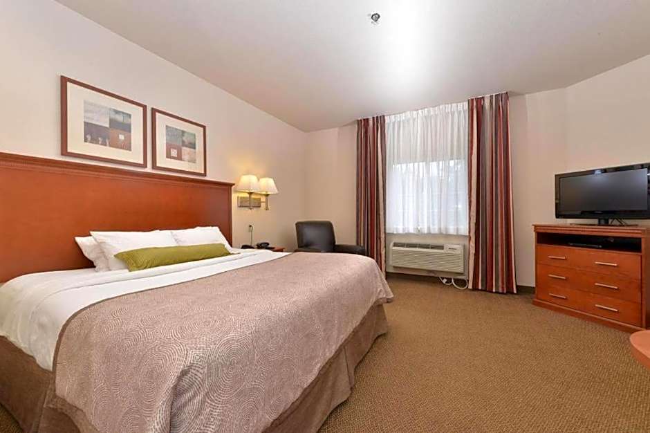 Candlewood Suites Springfield By IHG