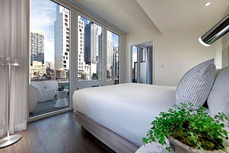The Townhouse Suite with Terrace