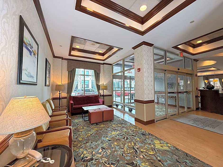 Hampton Inn By Hilton Alexandria-Old Town/King St. Metro
