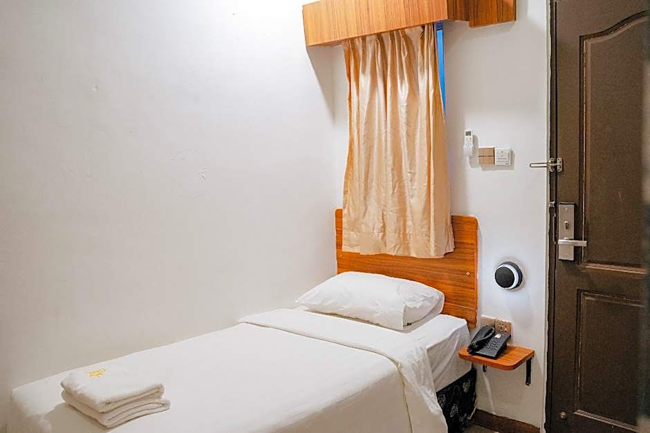Chola Inn At Nagoya Hill Batam Mitra RedDoorz – Batam Island, SC