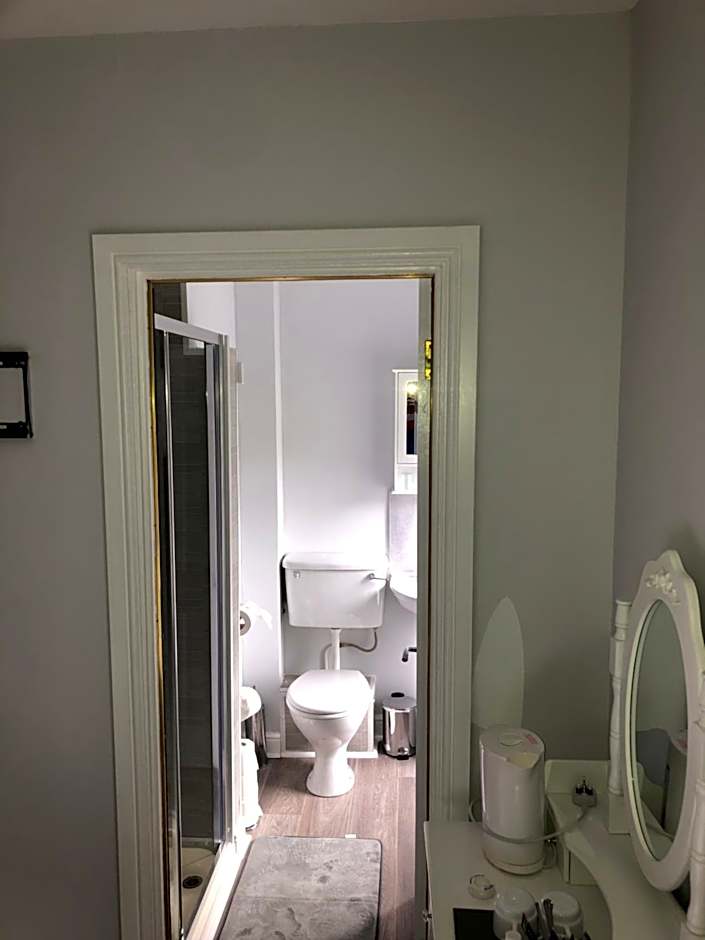 Fiddlestone Bar and B&B