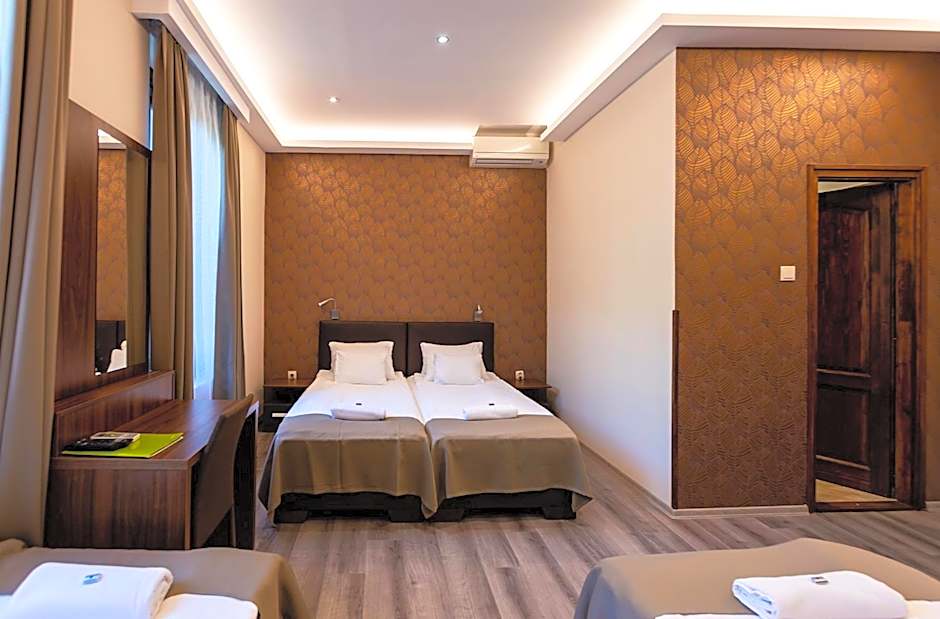 Vén Diófa De Lux Panzió