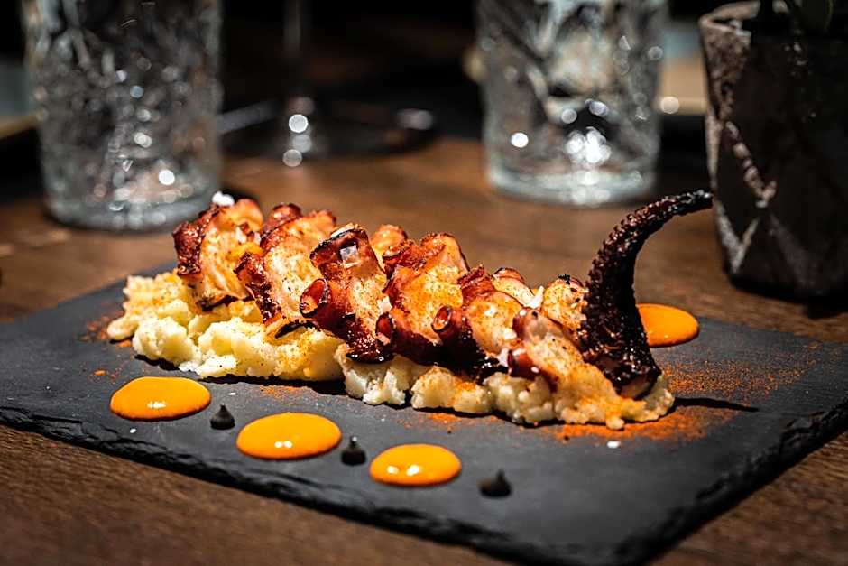 Mush Rooms Apartments