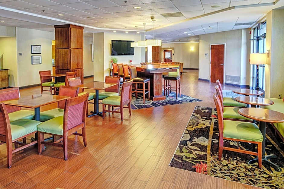 Hampton Inn By Hilton Elizabeth City