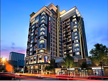 One Euphoria Luxe Hotel