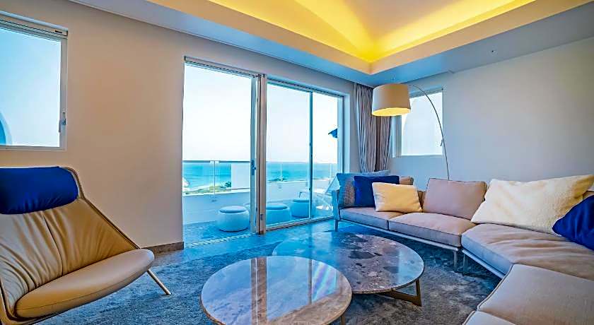 SANTORINI HOTEL&VILLAS MIYAKOJIMA