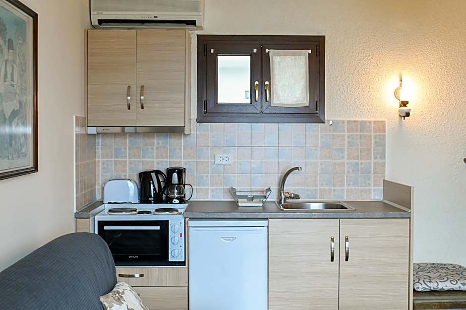 Agnanti Hotel Apartments