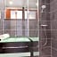 The Originals City, Hôtel Castel Burgond, Dijon Ouest (Inter-Hotel)