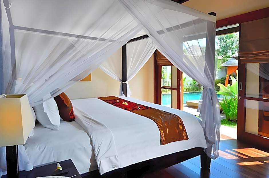 The Khayangan Dreams Villa Umalas