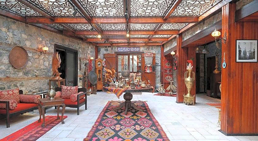 Otantik Hotel Club & Spa