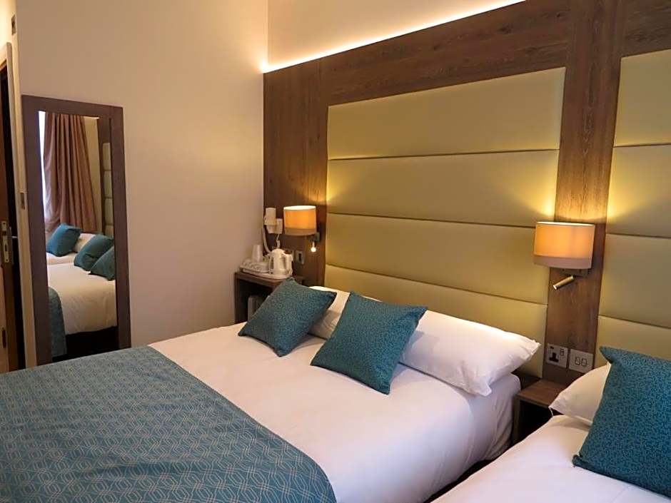 Glendale Hyde Park Hotel