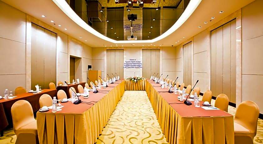 Royal Princess Larn Luang Hotel