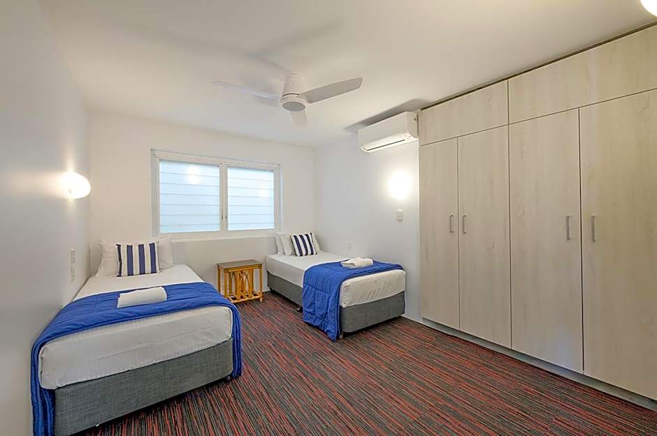 Andari Holiday Apartments
