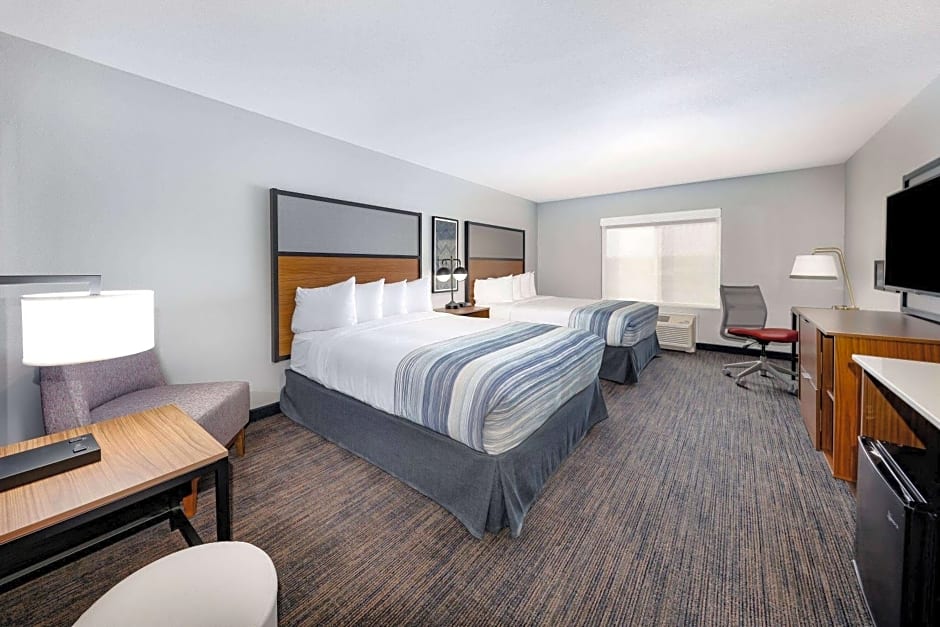 AmericInn by Wyndham International Falls Southwest