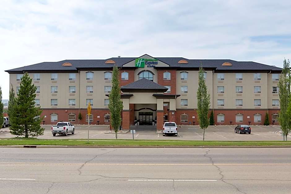 Holiday Inn Express & Suites Drayton Valley By IHG