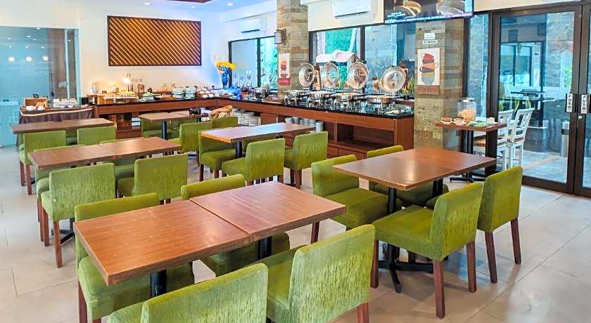 Loji Hotel