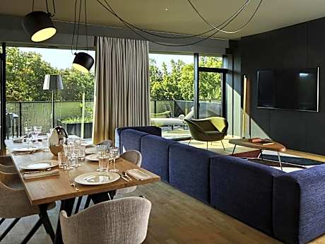 Three Bedroom Penthouse Apartment with Terrace and Panoramic View