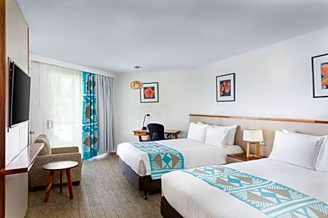 2 Double Beds Ocean Sunset View
