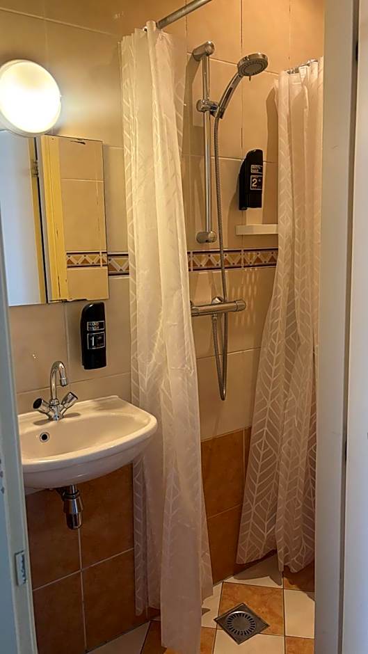 Aadam Hotel Wilhelmina