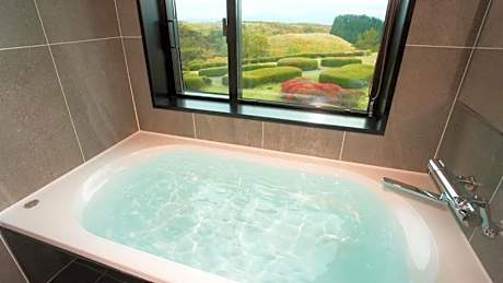 Premium Quadruple Room with Tatami Area- 3rd Floor