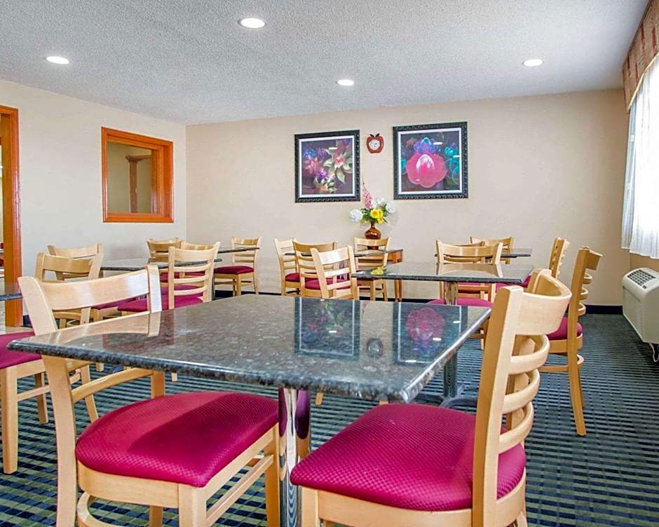 Quality Inn Ottawa near Starved Rock State Park