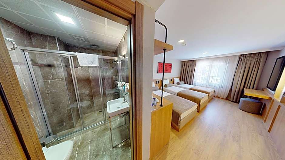 Istanbul River Hotel