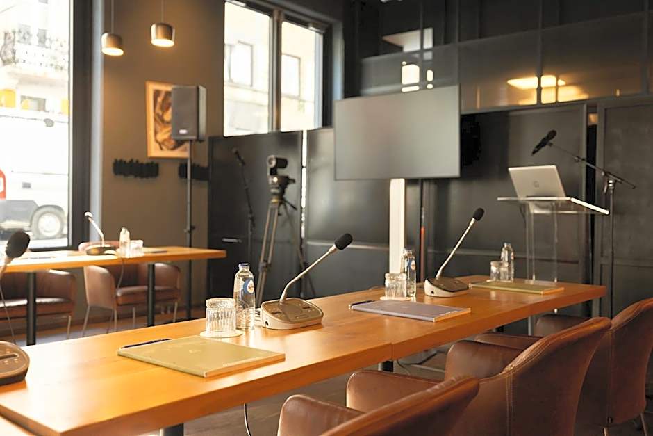 Moxy Brussels City Center