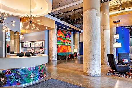 Aloft Dallas Downtown