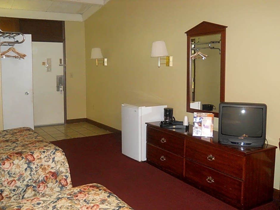 Red Carpet Inn