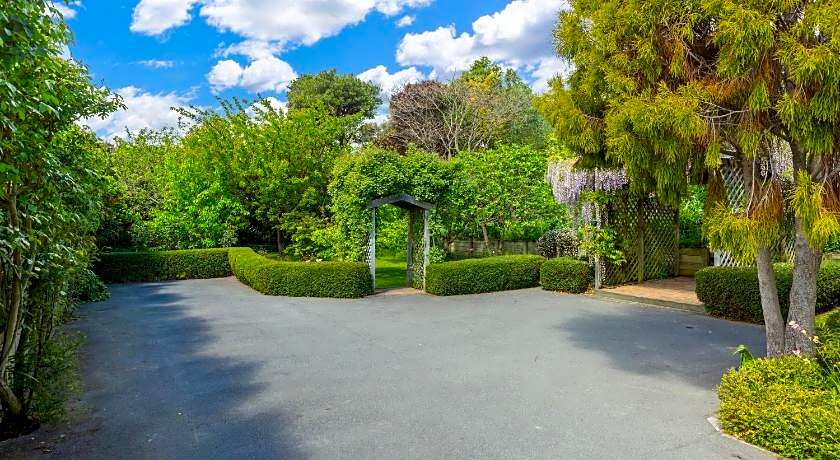 Olde Mill House Bed & Breakfast and Cycle Hire