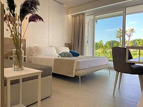 Double Room Comfort with Pool View