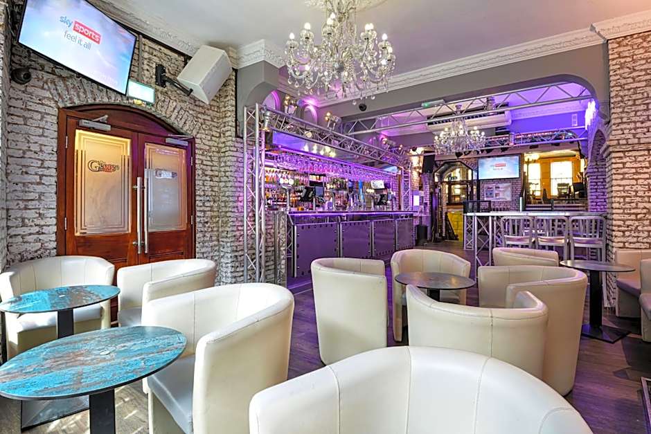 The George Hotel