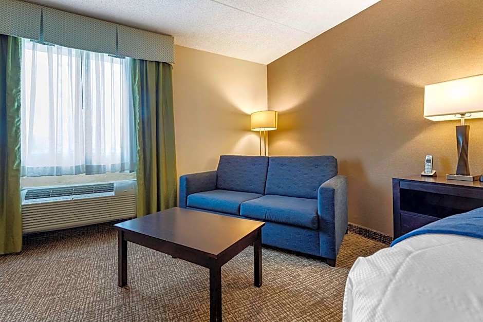 Comfort Inn & Suites Butler
