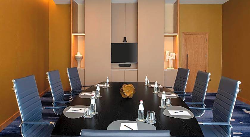 Abesq Doha Hotel & Residences, an IHG Hotel By IHG