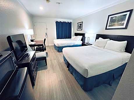 Standard Queen Room with Two Queen Beds