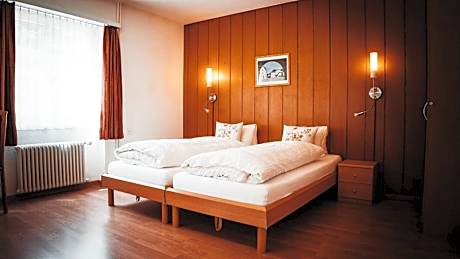 Comfort Twin Room