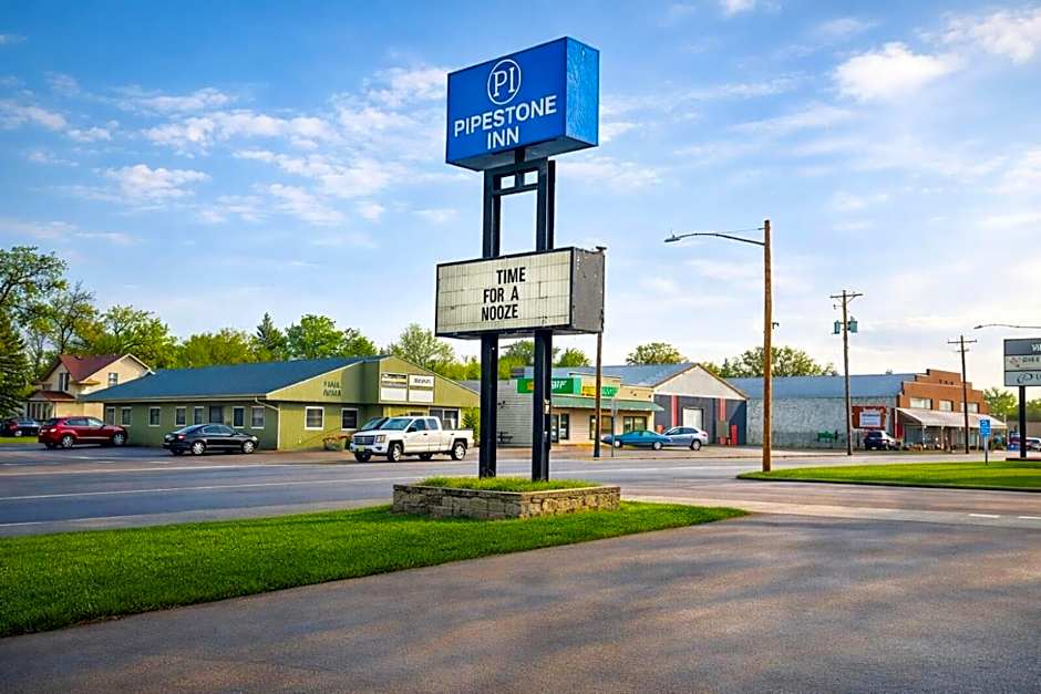 OYO Hotel Pipestone MN, Canterbury Park