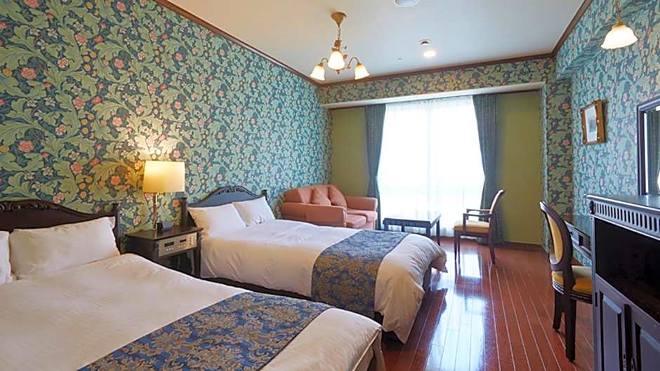Old England Dogo Yamanote Hotel