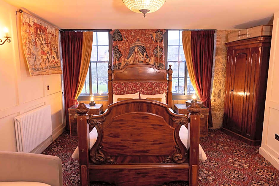 The Dirty Bottles Hotel