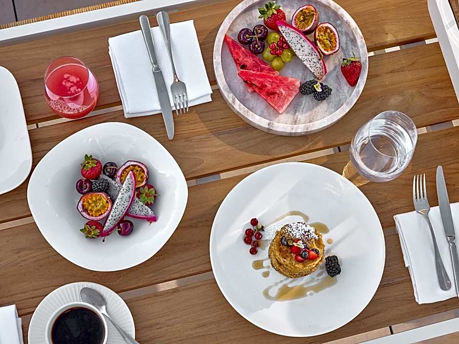 The Roc Club, A Grecotel Hotel to Live