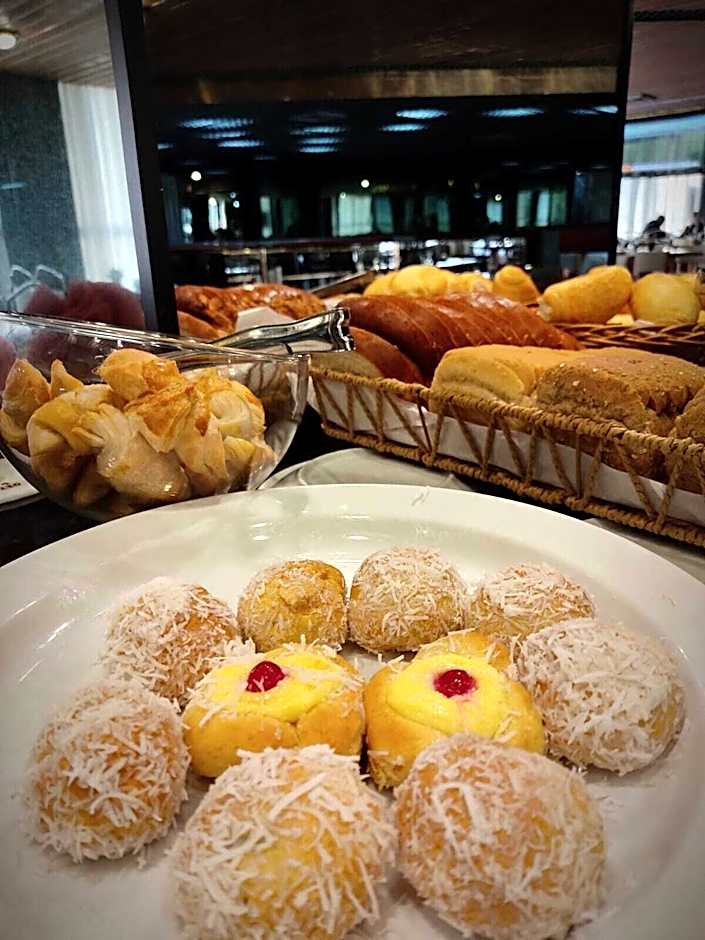 Harbor Querencia Hotel