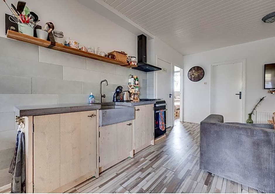 Ride by the Sea Guesthouse