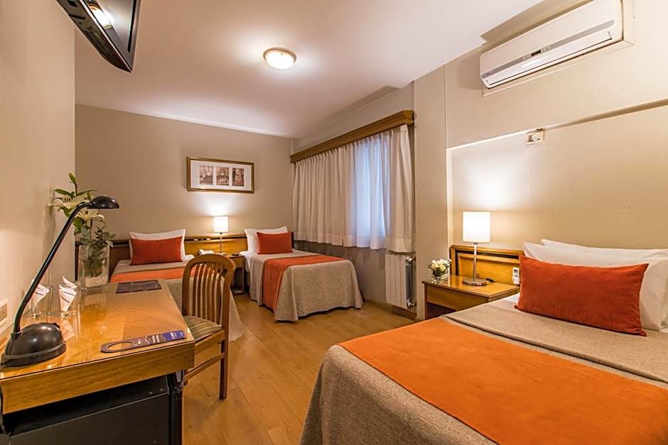 Hotel Solans Carlton