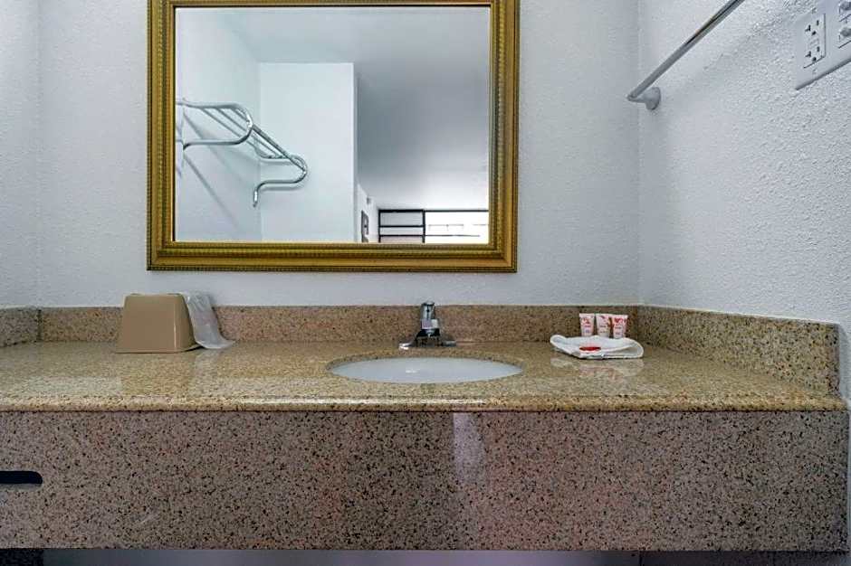 OYO Hotel Bossier City LA - Red River