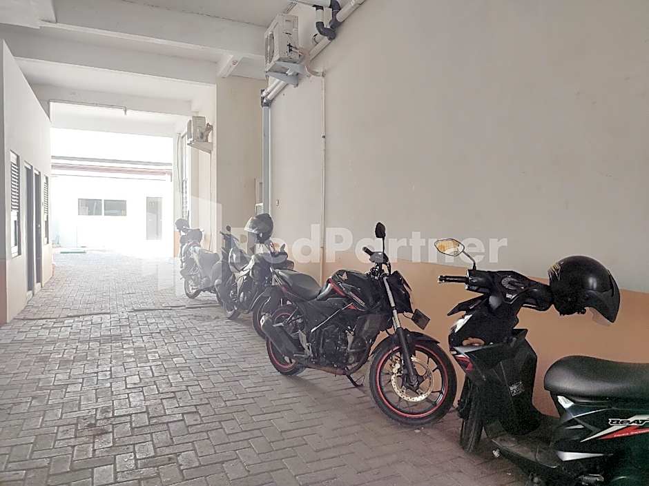 Mutiara Residence Near Simpang Lima Mitra RedDoorz