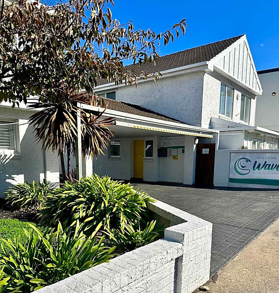 Waves Motel and Apartments formerly Comfort Inn International