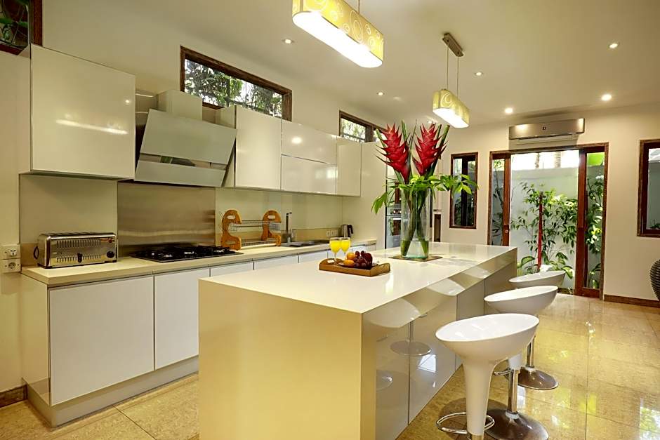 Villa The Hotman Paris II Seminyak (Cantik)