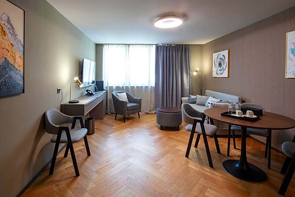 BERG & BERG HOTEL - Kerns Self-Check-in