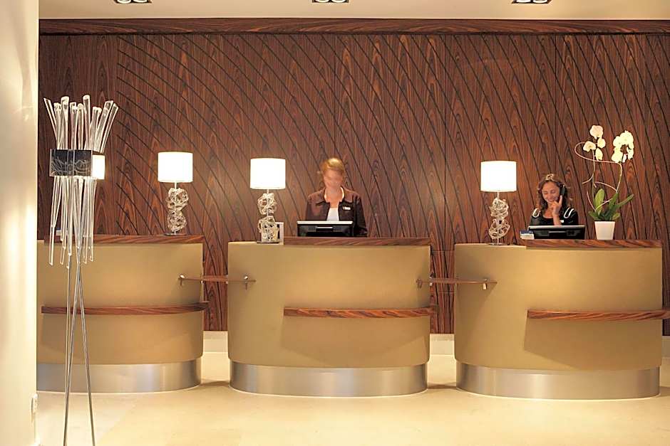 AC Hotel by Marriott Ambassadeur Antibes - Juan les Pins